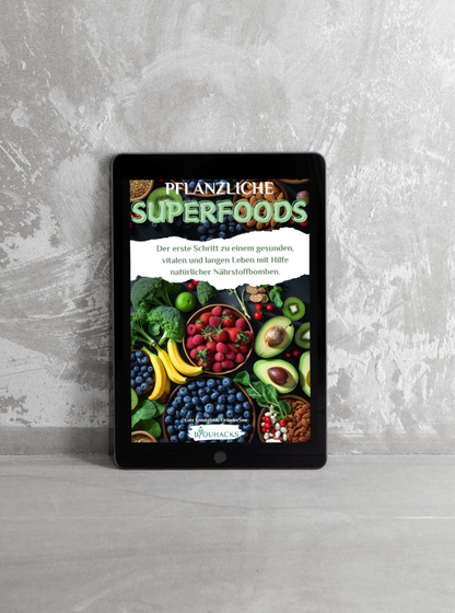 Das Cover vom E-Book "Pflanzliche Superfoods", dargestellt auf einem iPad.